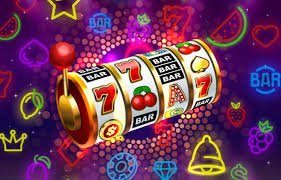 ace666 Slots Win ရပြီး Wave Money KBZPay ဖြင့် MMK ငွေထုတ်နေသောမြင်ကွင်း